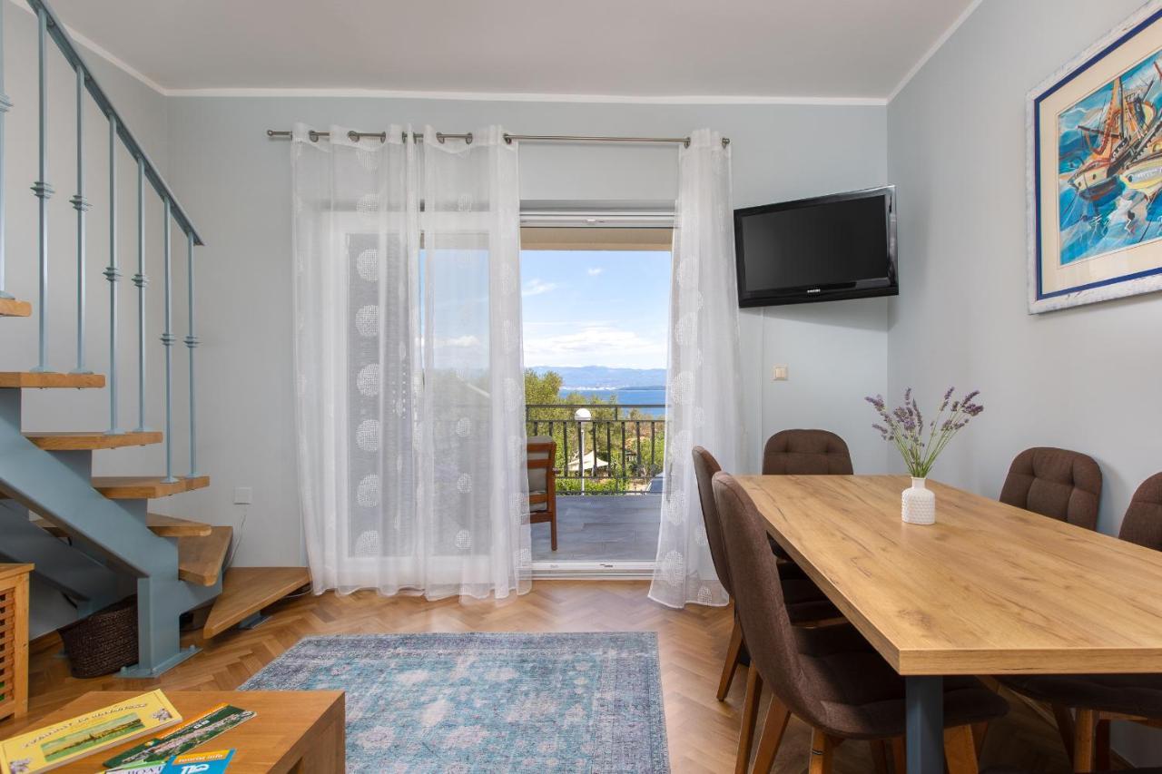 מאלינסקה And Charming Apartment In Vantacici מראה חיצוני תמונה