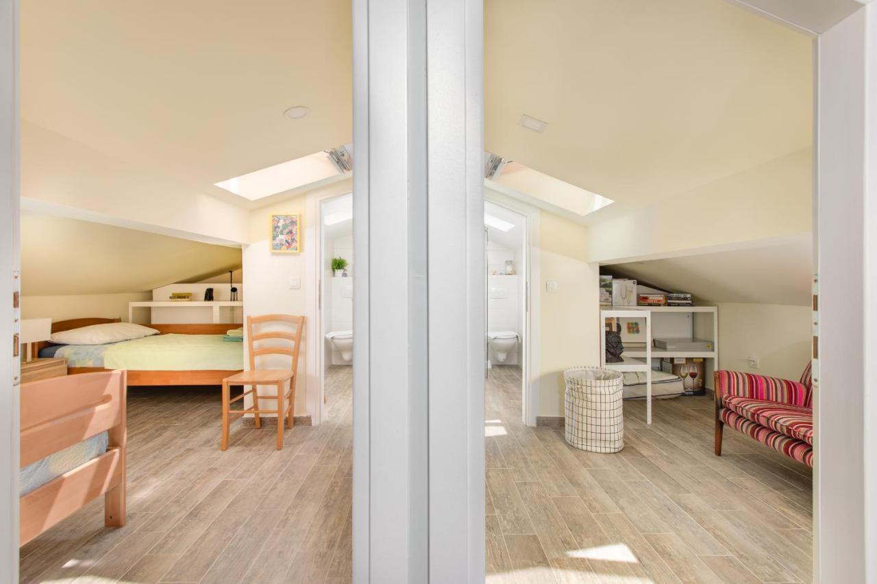 מאלינסקה And Charming Apartment In Vantacici מראה חיצוני תמונה